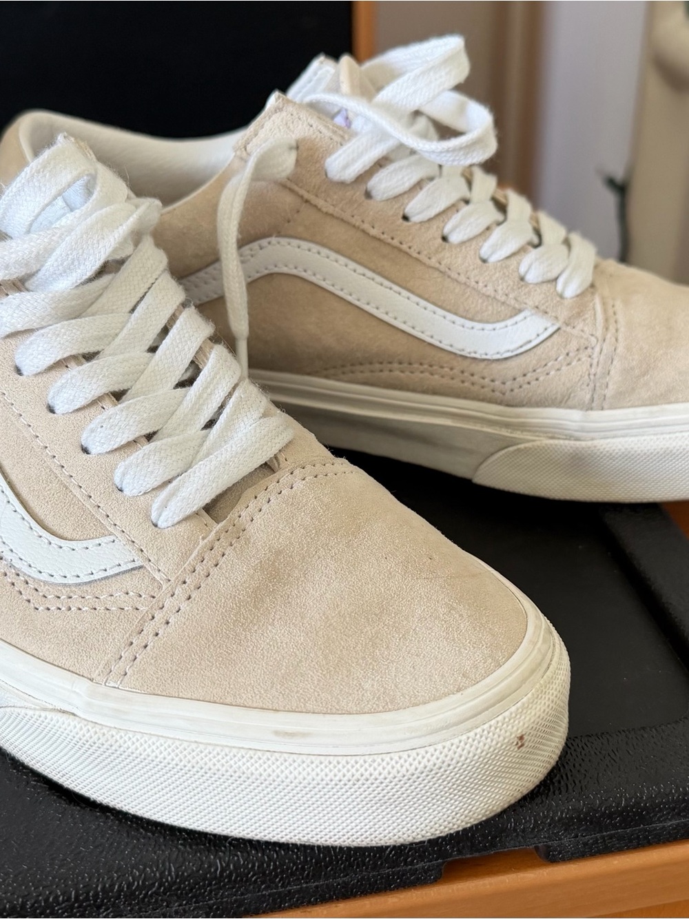 Vans Old Skool Low Top Sneakers - Beige with White Stripe